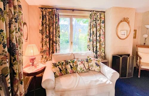 Hertingen Bed & Breakfast | Landhaus Ettenbühl Bed and Breakfast
