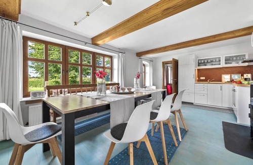 Steinberg House | "Landhaus Hohe Luft" in Scandi country house style - 1500 m from the Baltic Sea.