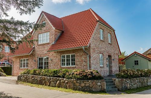 Oldsum House | Landhaus John