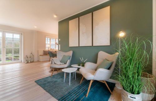 Oldsum House | Landhaus John