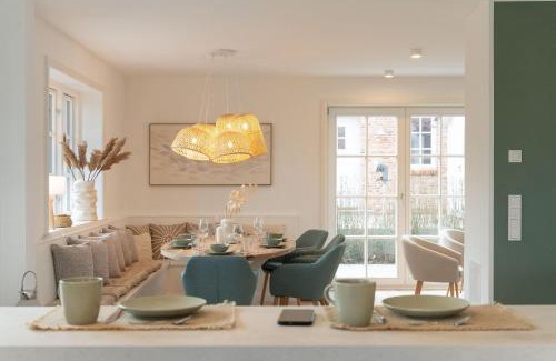 Oldsum House | Landhaus John