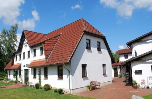 Dargun House | Landhaus mit Schwimmbad in Dargun, cleaning included