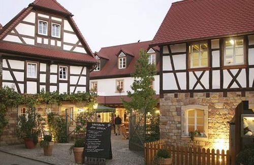 Pleisweiler-Oberhofen House | Landhotel Hauer - double room shower/toilet category 2 (without balcony)