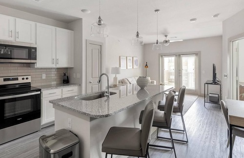 South Arlington Apartment | Landing | Amazing 1BD, Clubhouse, Gym