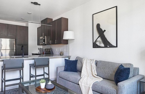 Dallas Apartment | Landing | Amazing 1BD, Pool, Clubhouse