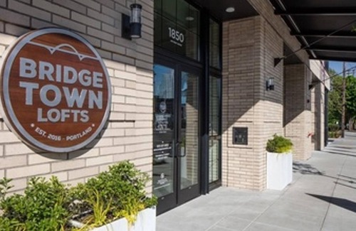 Northwest Portland Apartment | Landing | Amazing 1BD, Rooftop Lounge, Clubhouse