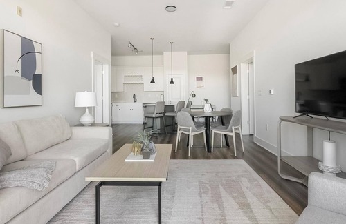 Cary Apartment | Landing | Amazing 2BD, Gym, Pool
