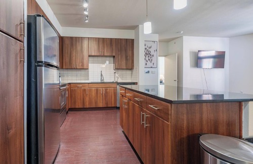 Terrell Heights Apartment | Landing | Amazing 2BD, Courtyard, Pool
