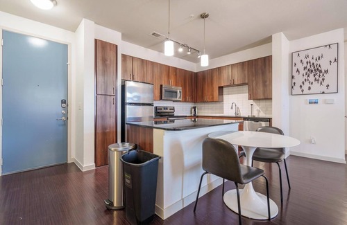 Terrell Heights Apartment | Landing | Amazing 2BD, Courtyard, Pool