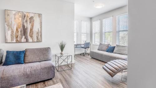 Port Tampa City Apartment | Landing Apartments Westshore - Tampa
