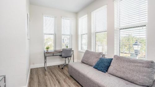 Port Tampa City Apartment | Landing Apartments Westshore - Tampa