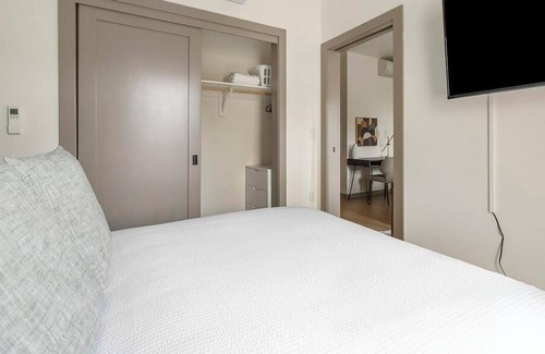 Alberta Arts District Apartment | Landing at 1930 Alberta - 1 Bedroom in Vernon