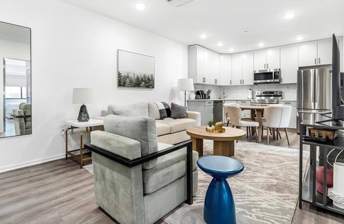 Spruce Hill Apartment | Landing at 4419 Ludlow - 2 Bedrooms in Universi.