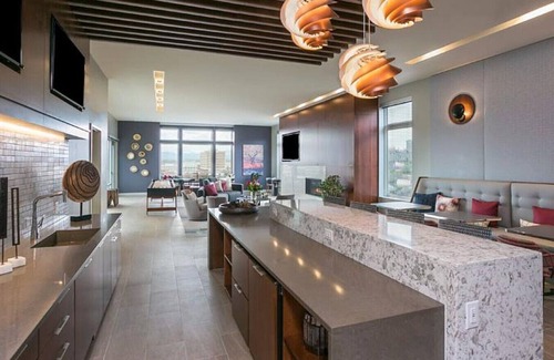 Capitol Hill Apartment | Landing at 7|S Denver Haus - 1 Bedroom in Central