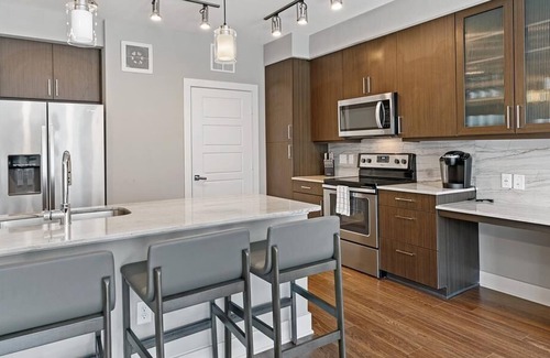 Mueller Apartment | Landing at AMLI on Aldrich - 1 Bedroom in Mueller