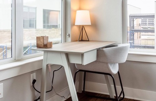 Mueller Apartment | Landing at AMLI on Aldrich - 1 Bedroom in Mueller