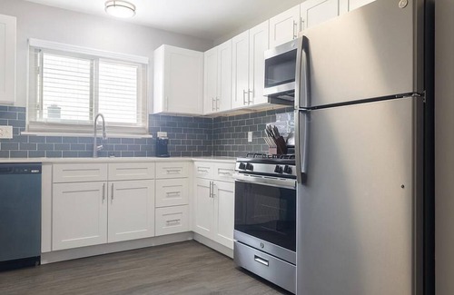 Ann Arbor Apartment | Landing at Arbor Haus - 1 Bedroom in Carpenter