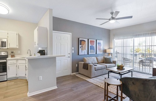 Greenbell Apartment | Landing at Boulders at Lookout Mountain - 1 Bed.