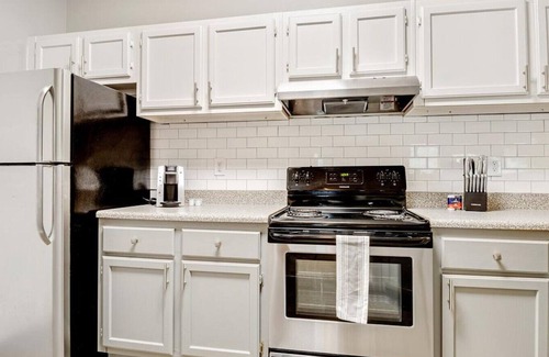 Lithia Springs Apartment | Landing at Brodick Hill - 2 Bedrooms in Downtown Douglasville