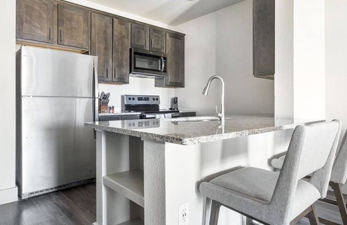 Dickinson Apartment | Landing at Catalon at Lago Mar - Phase II - 1 Bedroom in Downtown Texas City