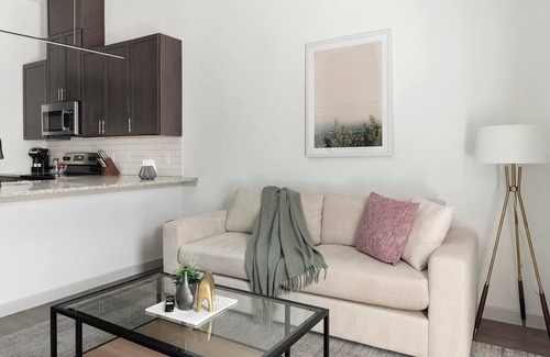 Dallas Apartment | Landing at Cedar Lakes - 1 Bedroom in Dallas
