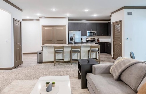 Middletown Apartment | Landing at Century Belmont Station - 2 Bedrooms in Middletown