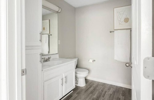 Greensboro Apartment | Landing at Chapel Walk Apartments - 1 Bedroom in Downtown Greensboro