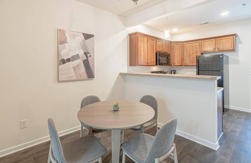 Spring Hill Apartment | Landing at Chapman's Retreat Apartments - 2 Bedrooms in Downtown Spring Hill