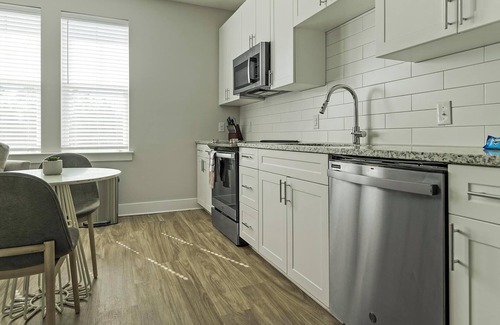 Matthews Apartment | Landing at Chestnut Farm - 1 Bedroom in Stallings