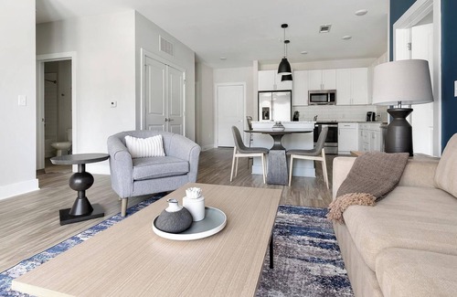 Matthews Apartment | Landing at Chestnut Farm - 2 Bedrooms in Stallings