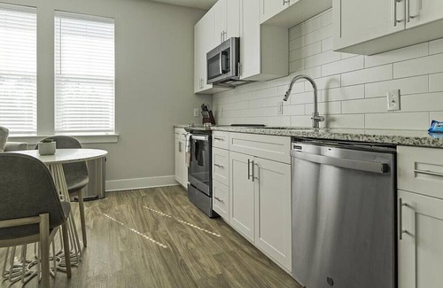 Matthews Apartment | Landing at Chestnut Farm - 2 Bedrooms in Stallings