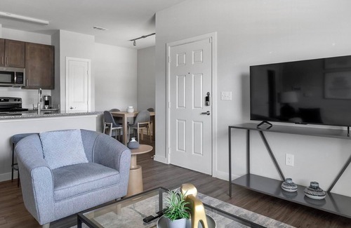 Dallas Apartment | Landing at Clark Ridge Canyon - 1 Bedroom in Da.