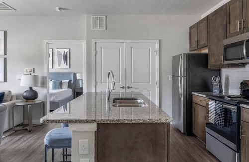 Dallas Apartment | Landing at Clark Ridge Canyon - 1 Bedroom in Da.