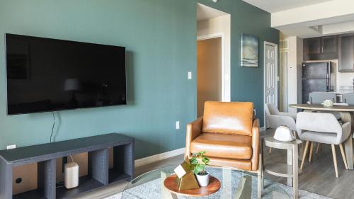Fort Myers Apartment | Landing at Colonial Commons - Fort Myers
