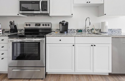 Greektown Historic District Apartment | Landing at eXchange - 1 Bedroom in Downtown Det.