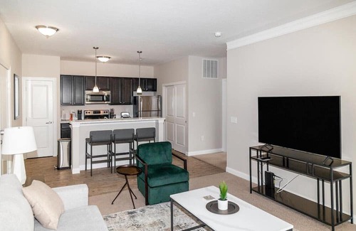 Lewis Center Apartment | Landing at Grand at Polaris - 1 Bedroom in Downtown Columbus