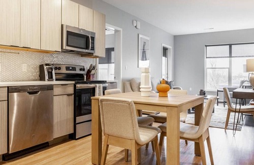 Compton Heights Apartment | Landing at Grand Flats - 2 Bedrooms in Compton Heights