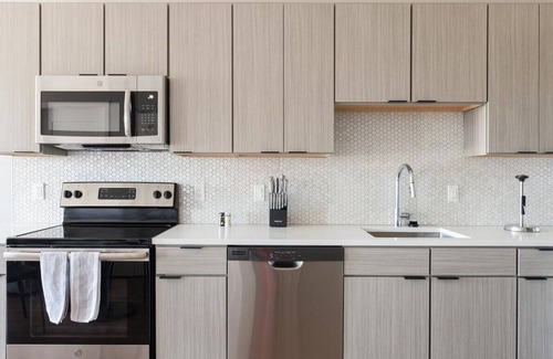 Compton Heights Apartment | Landing at Grand Flats - 1 Bedroom in Compton Heights