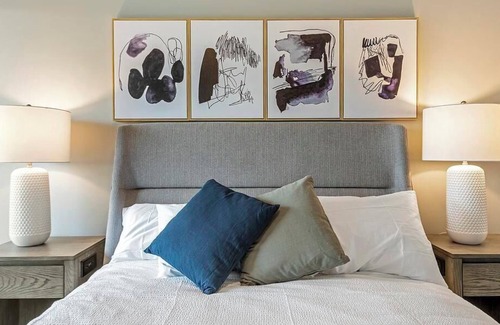 Compton Heights Apartment | Landing at Grand Flats - 2 Bedrooms in Compton Heights