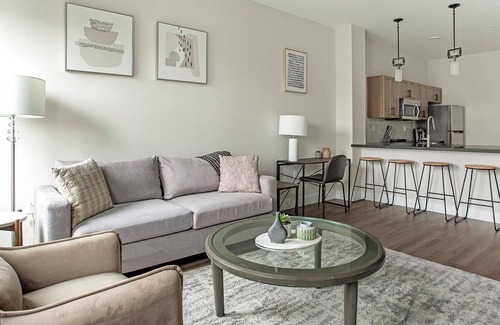 Kensington Apartment | Landing at Hagert and York - 1 Bedroom in East .