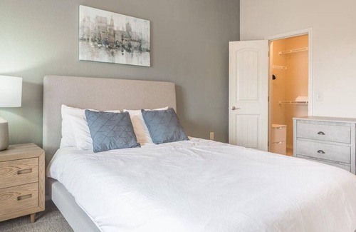 Shenandoah Apartment | Landing at Ivy Park Apartments - 2 Bedrooms in Downtown Baton Rouge