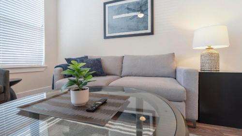 Wetmore Apartment | Landing at La Tierna - San Antonio Northwest Side