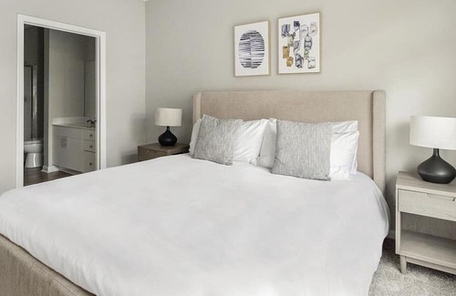 Sanford Apartment | Landing at Lakes Edge - 2 Bedrooms in Downtown Sanford