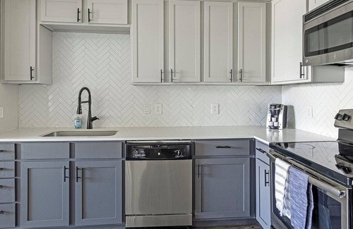 Kessler Apartment | Landing at Lofts at Sylvan Thirty - 1 Bedroom i.