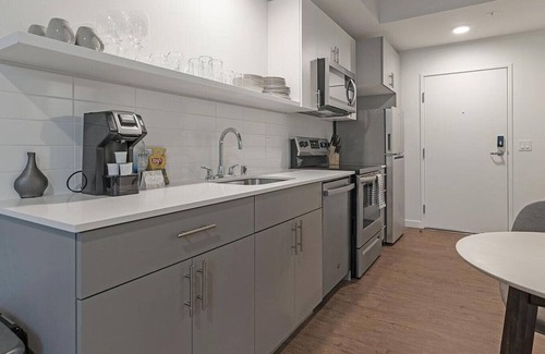 Mann Apartment | Landing at Madrone - 1 Bedroom in Central District