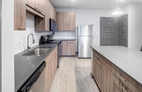 Downtown Charleston Apartment | Landing at Meeting Street Lofts - 1 Bedroom in East Central