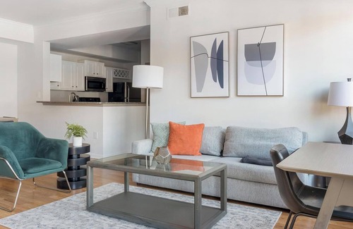 Lindridge-Martin Manor Apartment | Landing at Monroe Place - 2 Bedrooms in Lenox Park