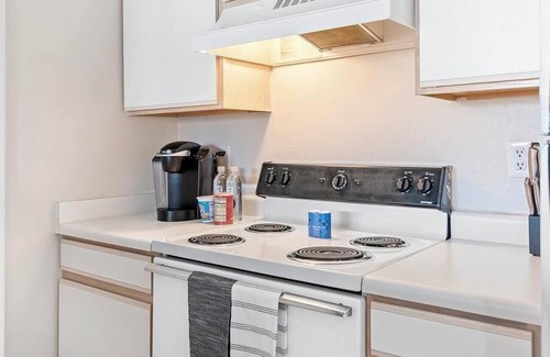 Albuquerque Apartment | Landing at Odyssey - 1 Bedroom in Downtown Albuquerque