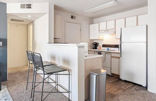 Albuquerque Apartment | Landing at Odyssey - 1 Bedroom in Downtown Albuquerque