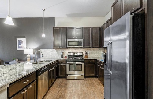 Minnetonka Apartment | Landing at Overlook on the Creek - 1 Bedroom in Downtown Minnetonka